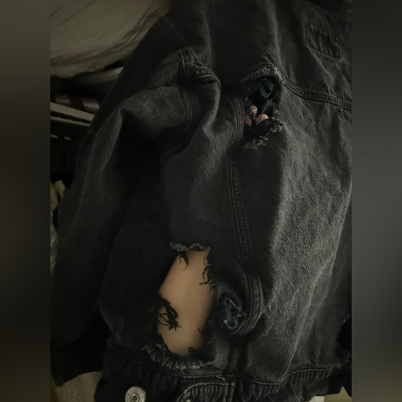 Forever 21Black Denim Jacket - Picture 5 of 6